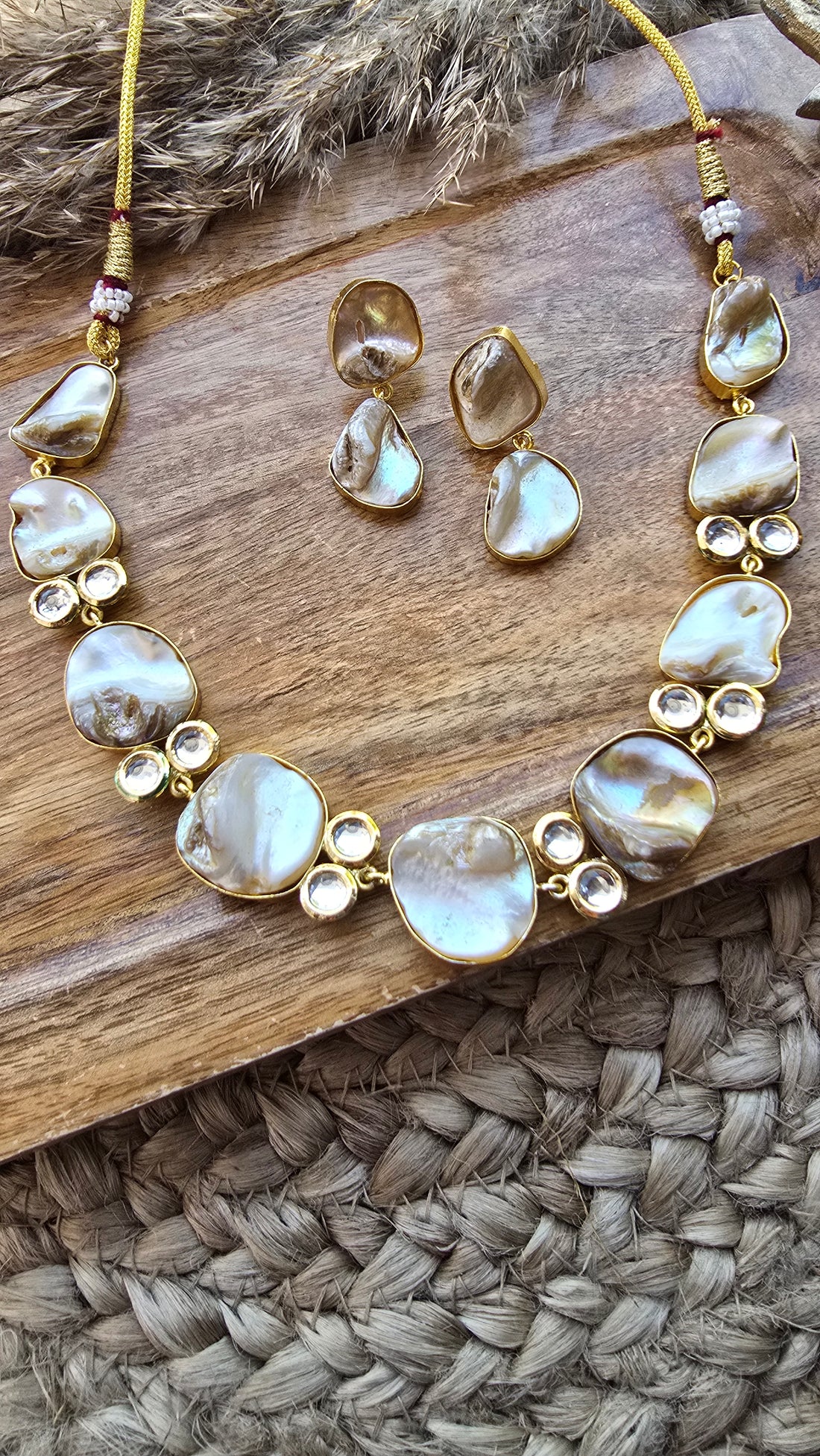 Ivory Glow Mother-of-Pearl Necklace Set