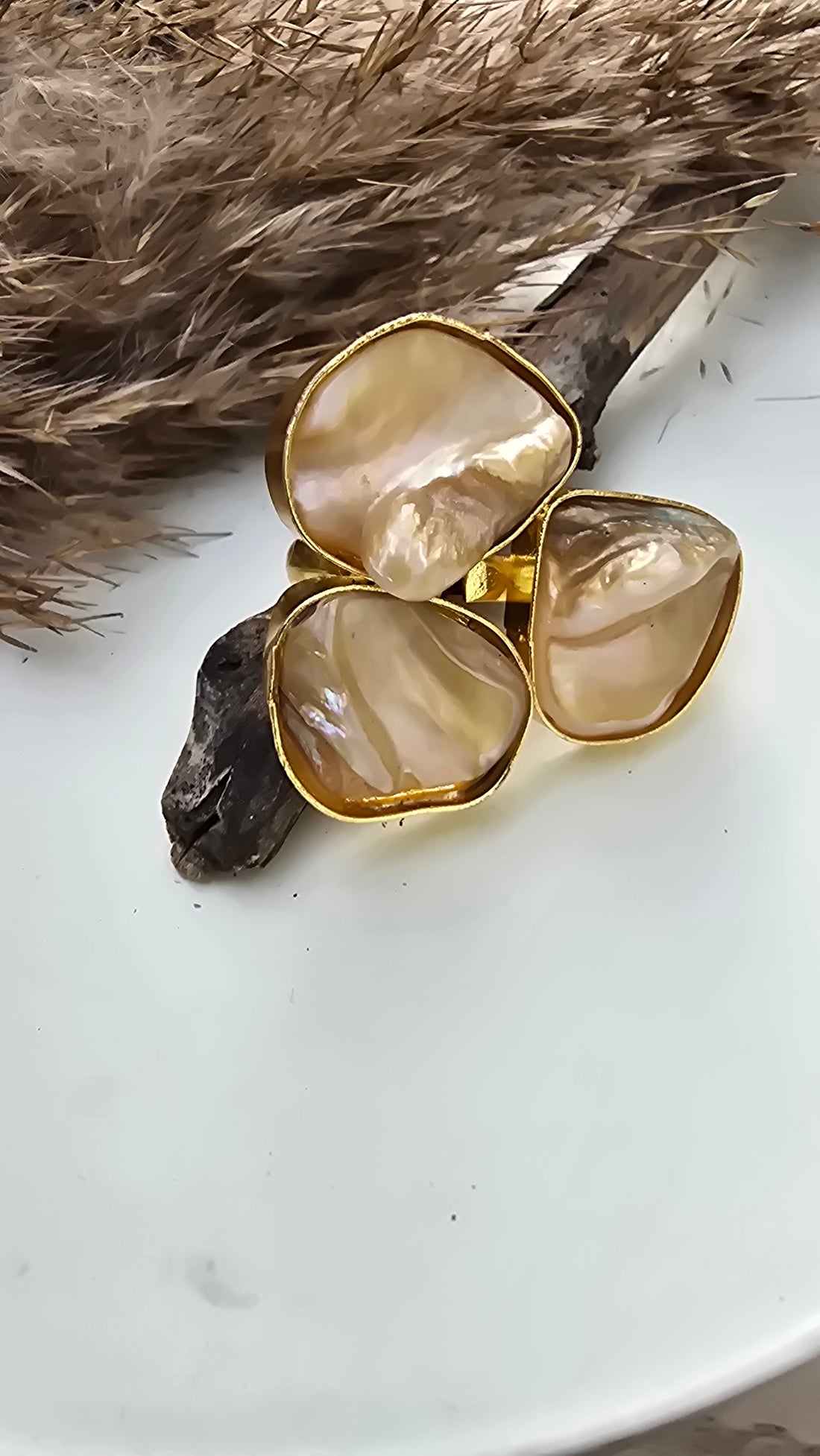 Mother of Pearl- Three stone ring