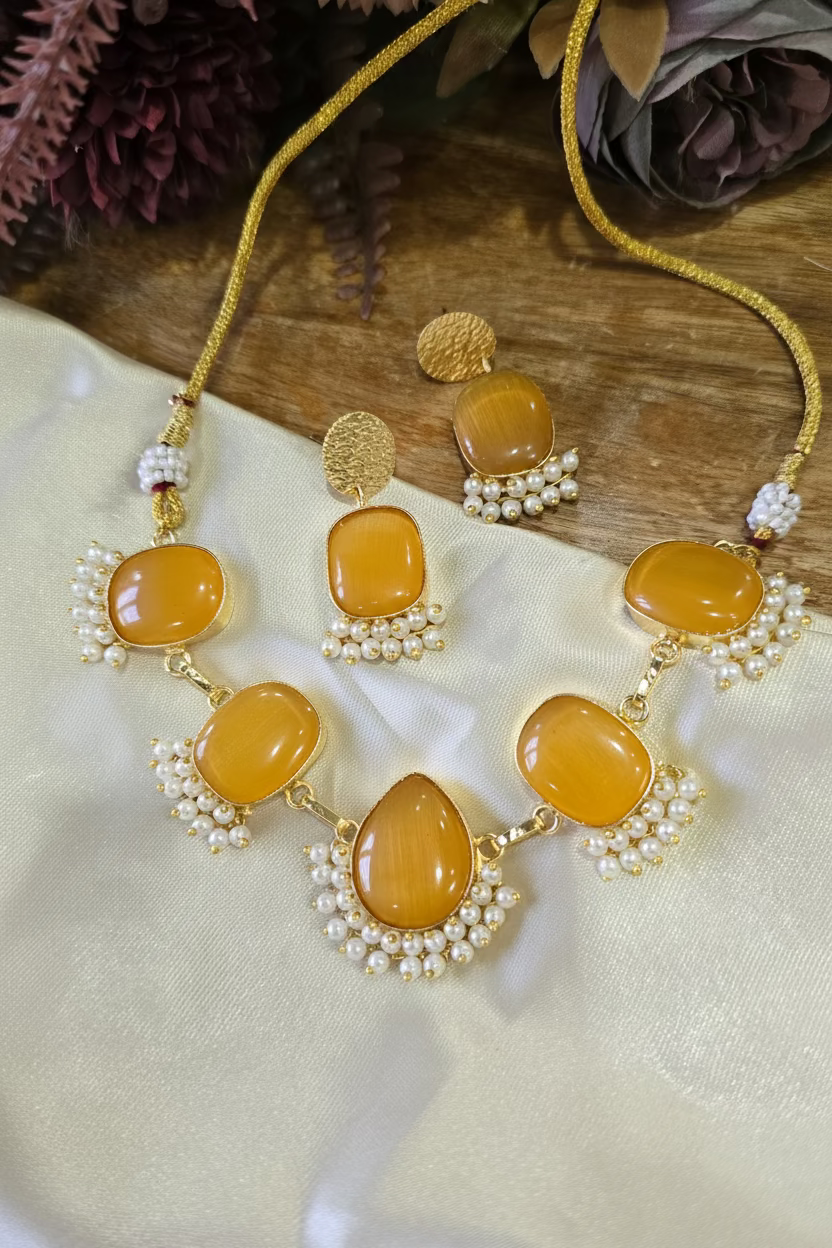 The Aura Necklace Set