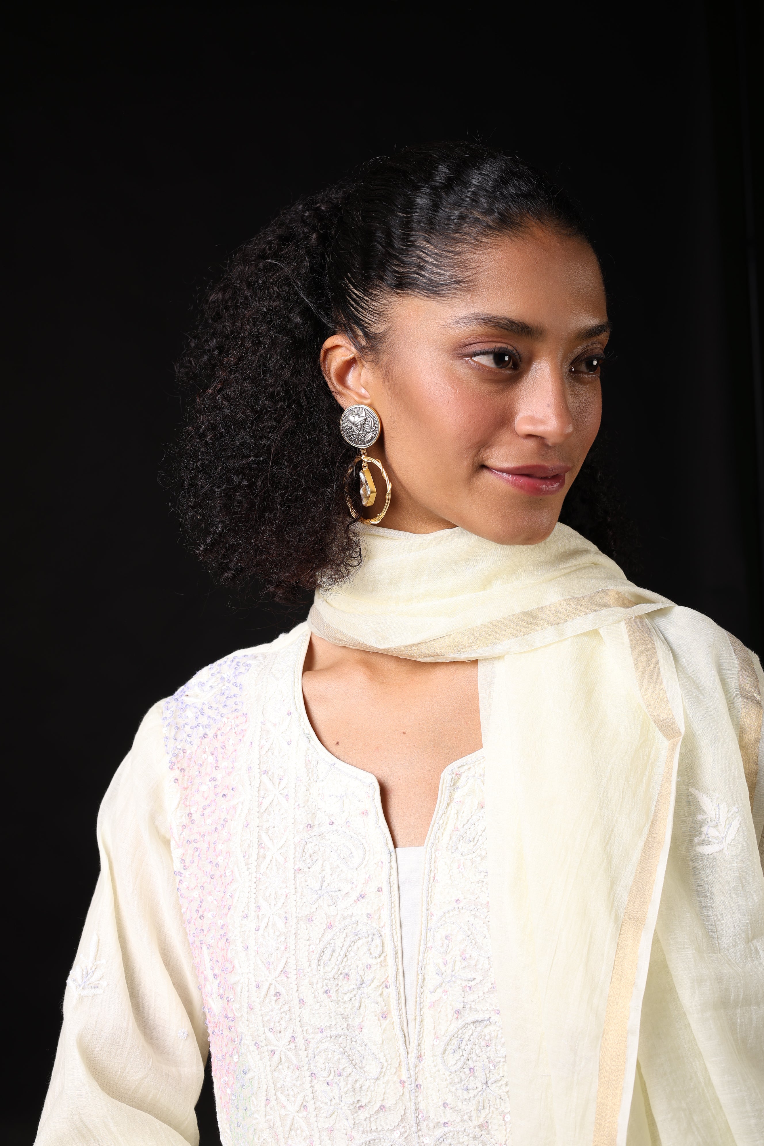 Bohemian Pearl Frame Earrings