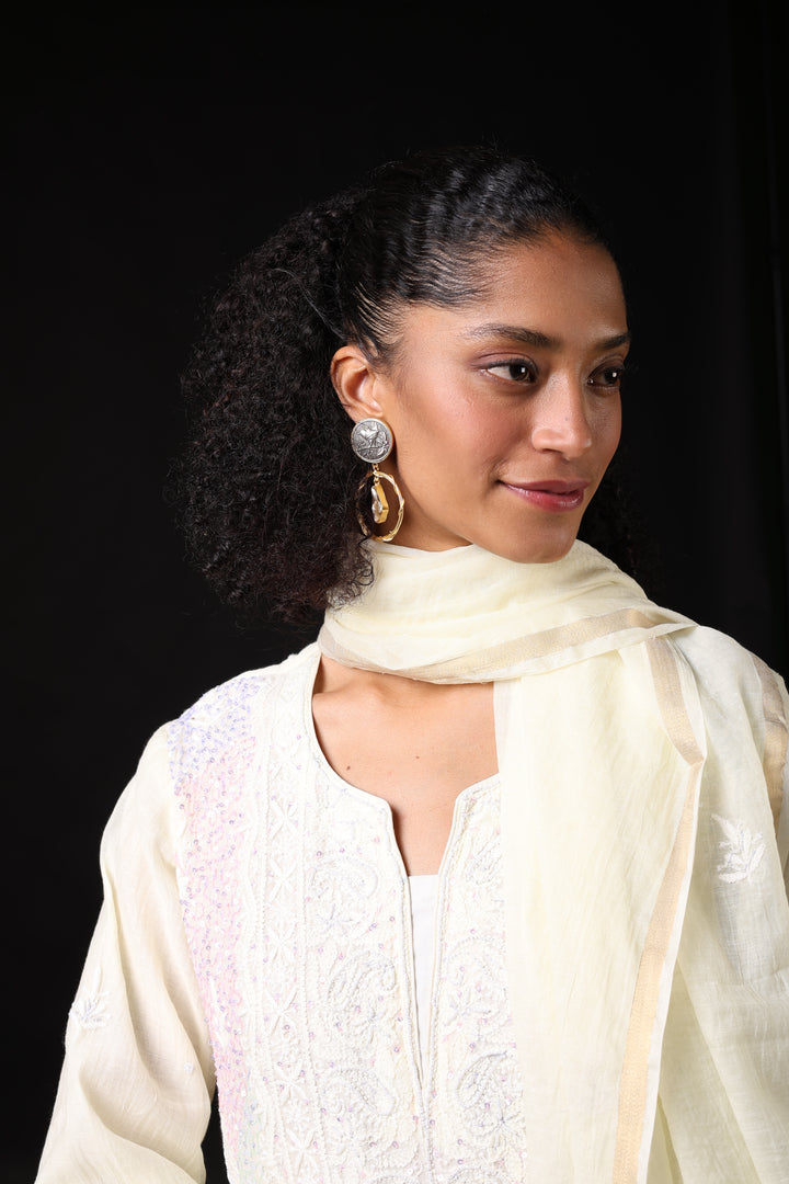 Bohemian Pearl Frame Earrings