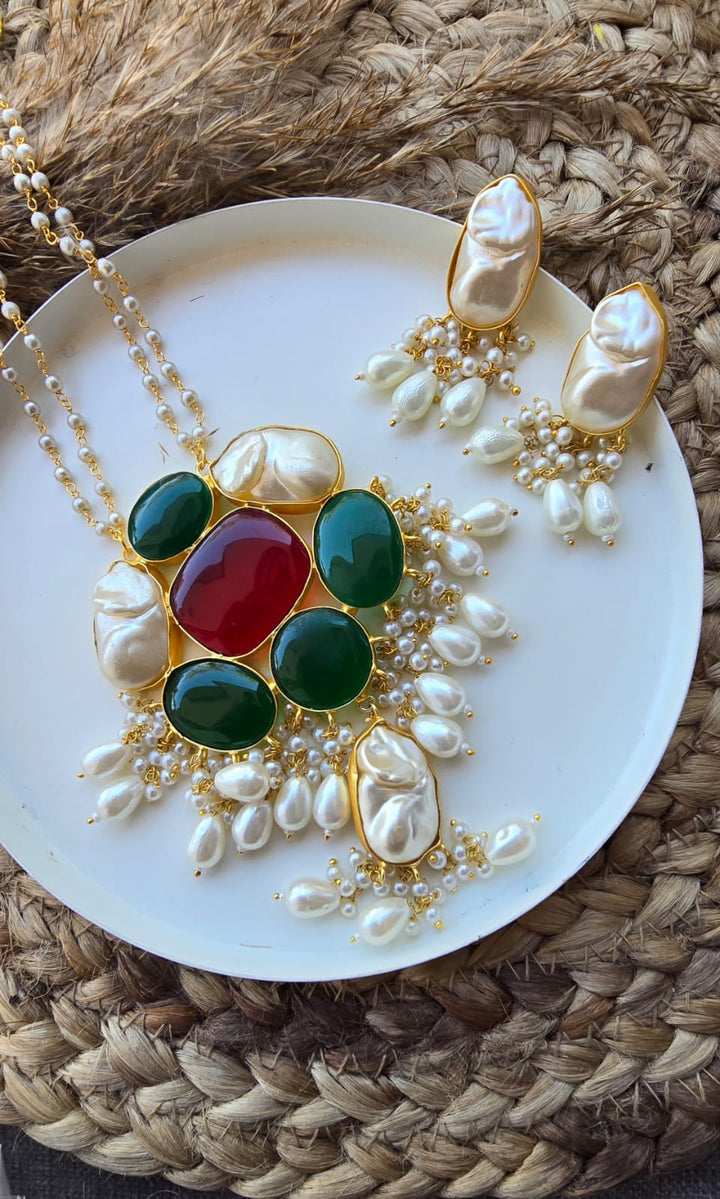 Baroque Pearl Showstopper