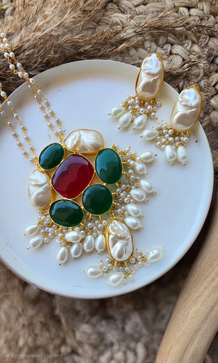 Baroque Pearl Showstopper