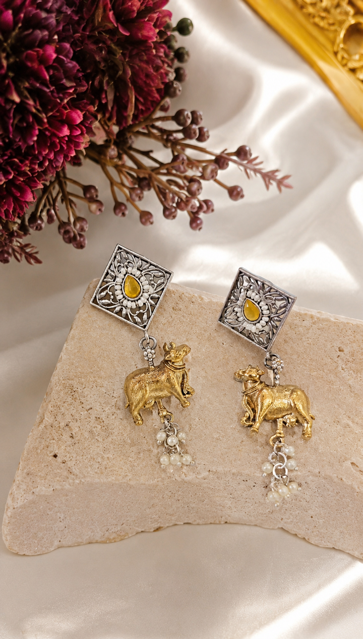 Nandi drop earring