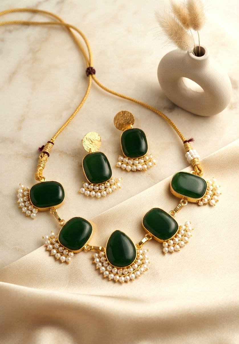 The Aura Necklace Set