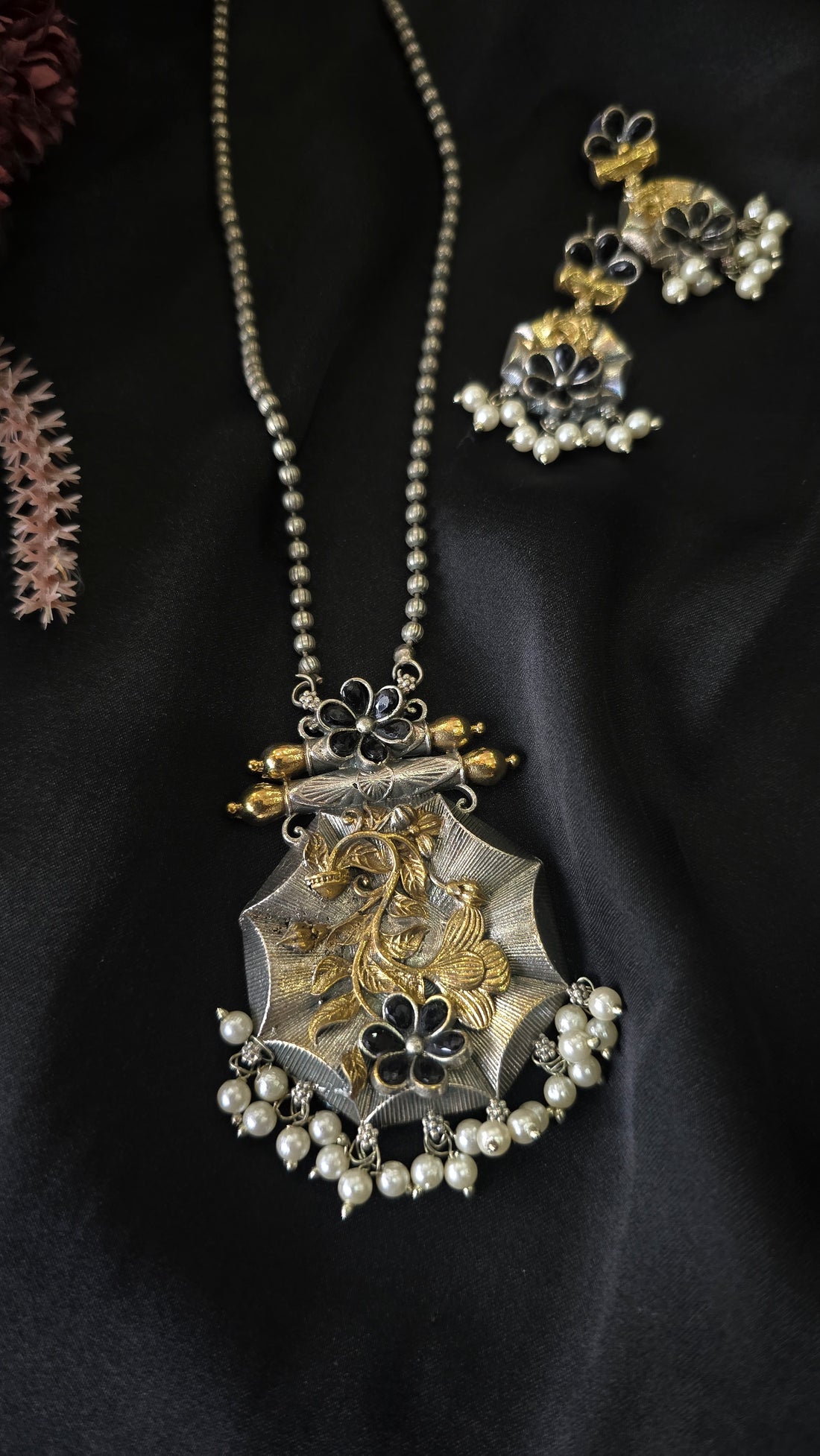 The Royal Heritage Dual-Tone Floral Necklace Set