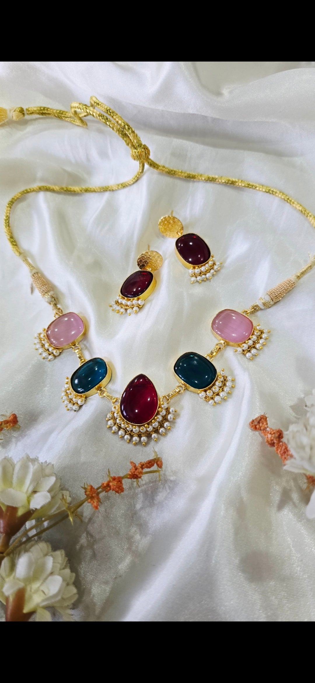 The Aura Necklace Set