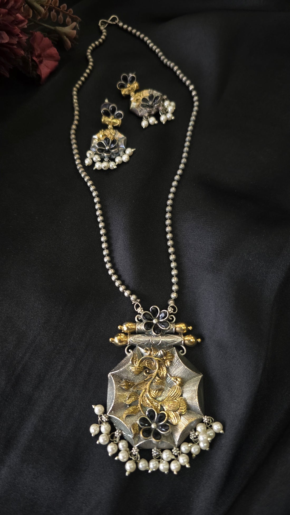 The Royal Heritage Dual-Tone Floral Necklace Set