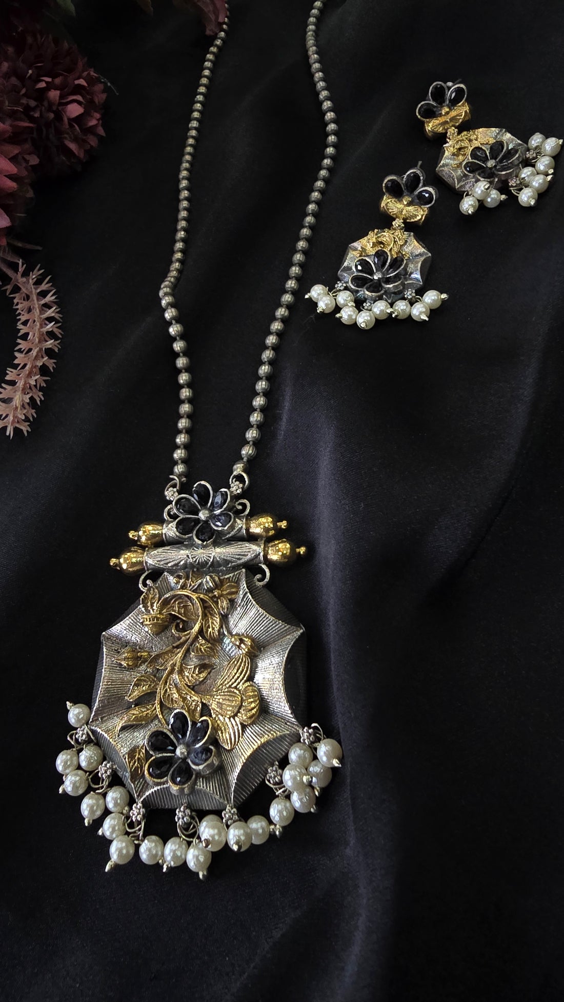 The Royal Heritage Dual-Tone Floral Necklace Set