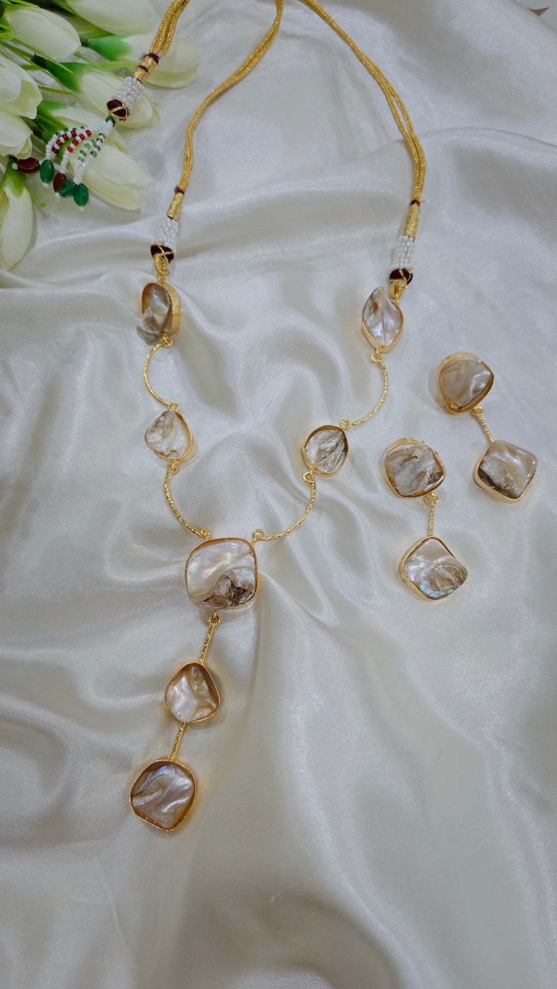 Elegant Baroque Shell & Gold Jewelry