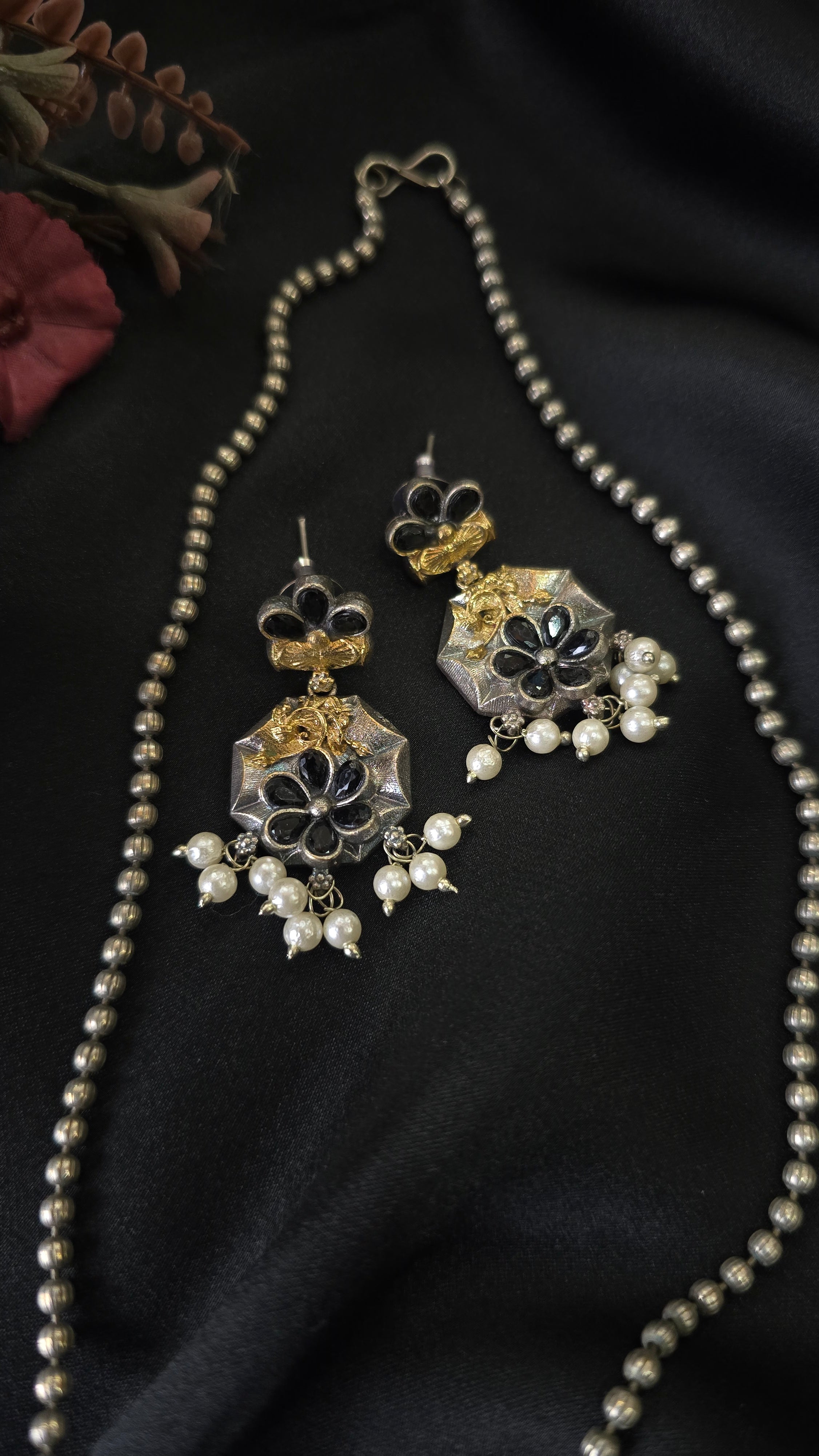The Royal Heritage Dual-Tone Floral Necklace Set