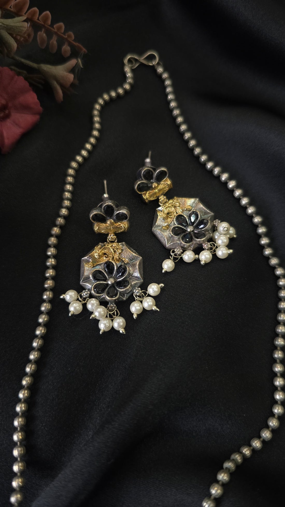 The Royal Heritage Dual-Tone Floral Necklace Set