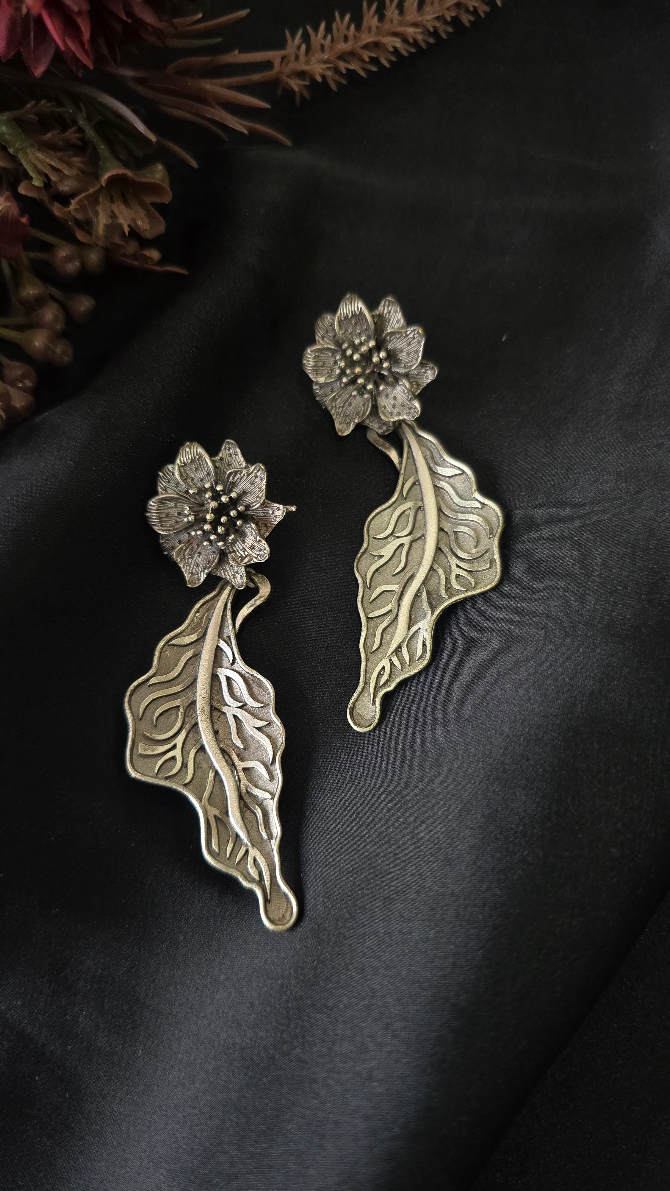 Antique Bronze Flower & Leaf Drop Earrings – Vintage Floral Dangle Earrings