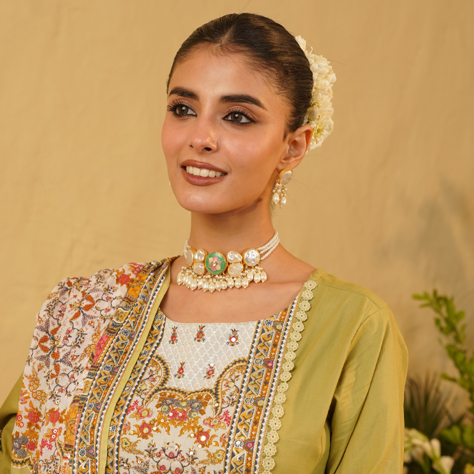 The Sunehri Bloom: Baroque Pearl Choker and Drop Earring Set