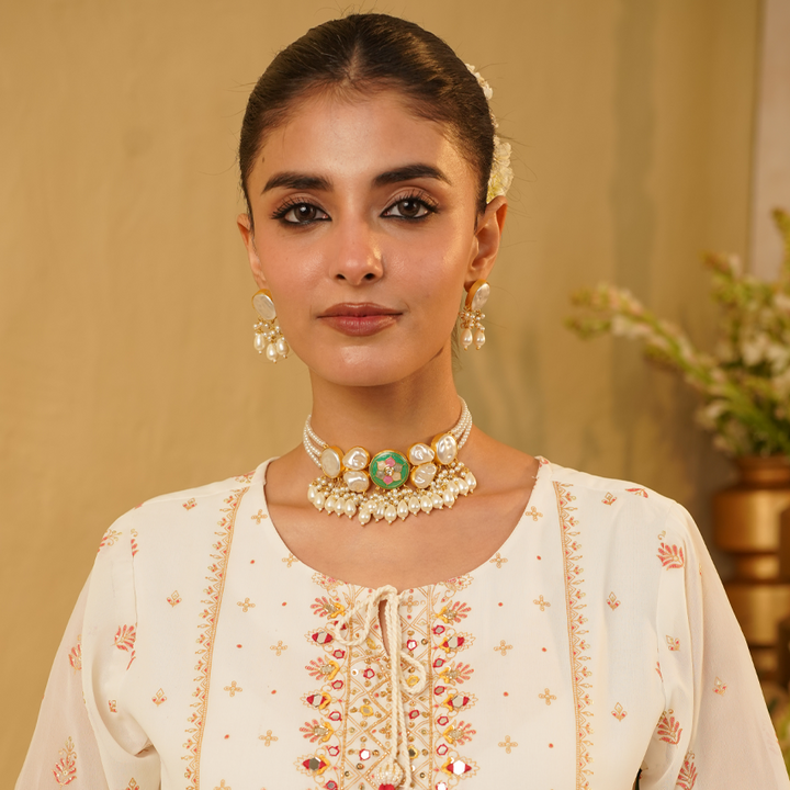 The Sunehri Bloom: Baroque Pearl Choker and Drop Earring Set