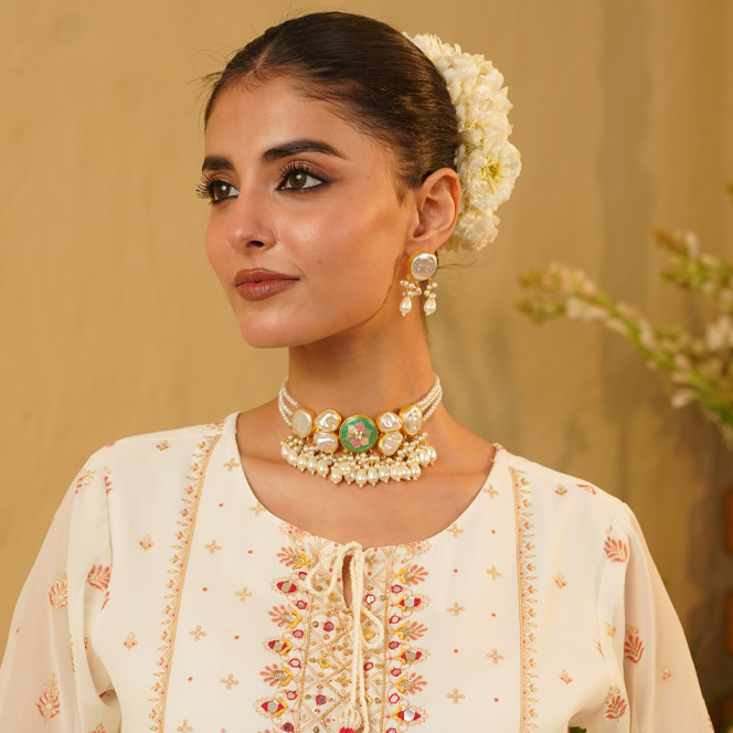 The Sunehri Bloom: Baroque Pearl Choker and Drop Earring Set