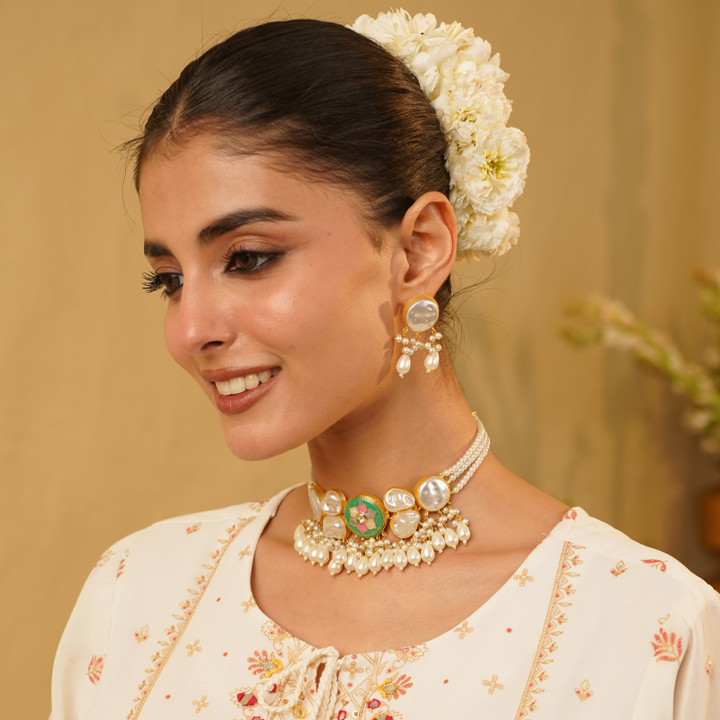 The Sunehri Bloom: Baroque Pearl Choker and Drop Earring Set